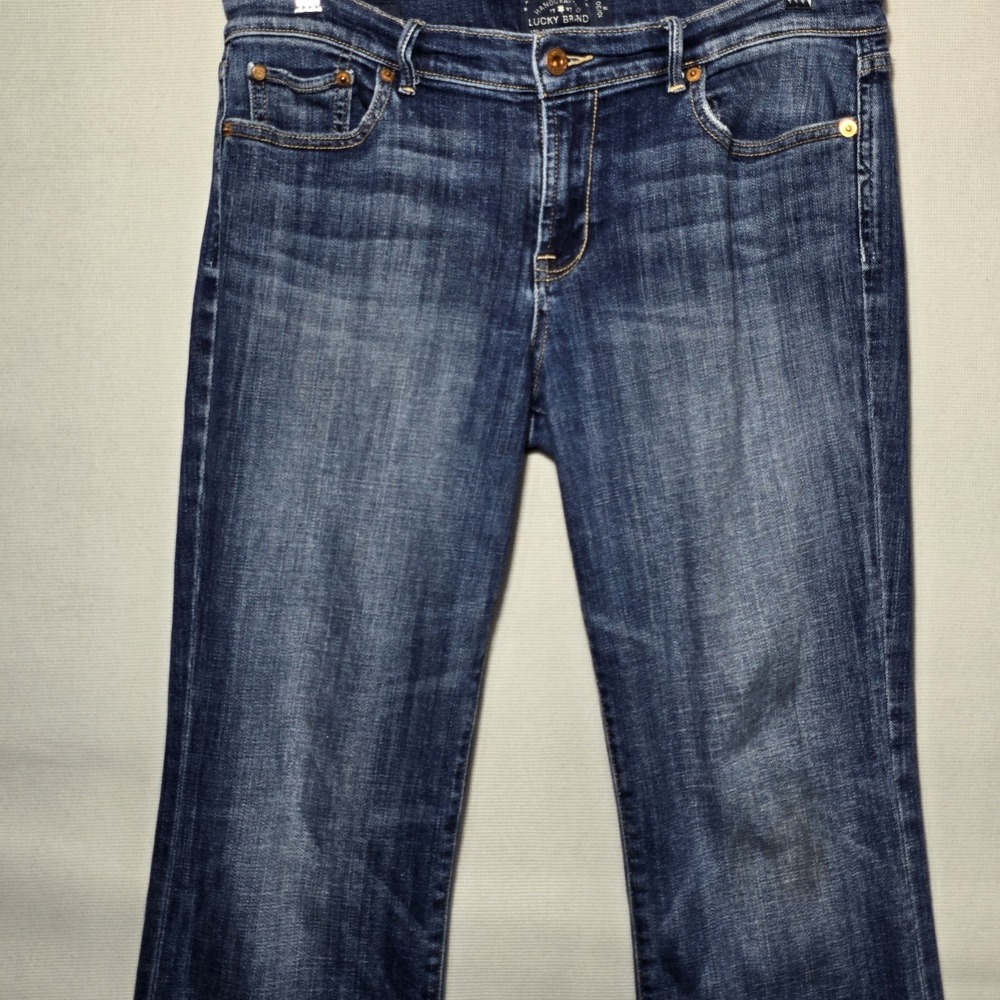 Lucky Brand Sweet'n Low Jeans Women's 10/30 Bootcut Medium Wash‎ Distressed...